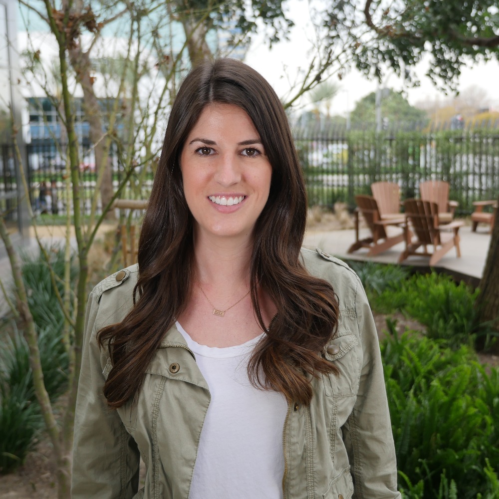 Meet your Posher, Elyse